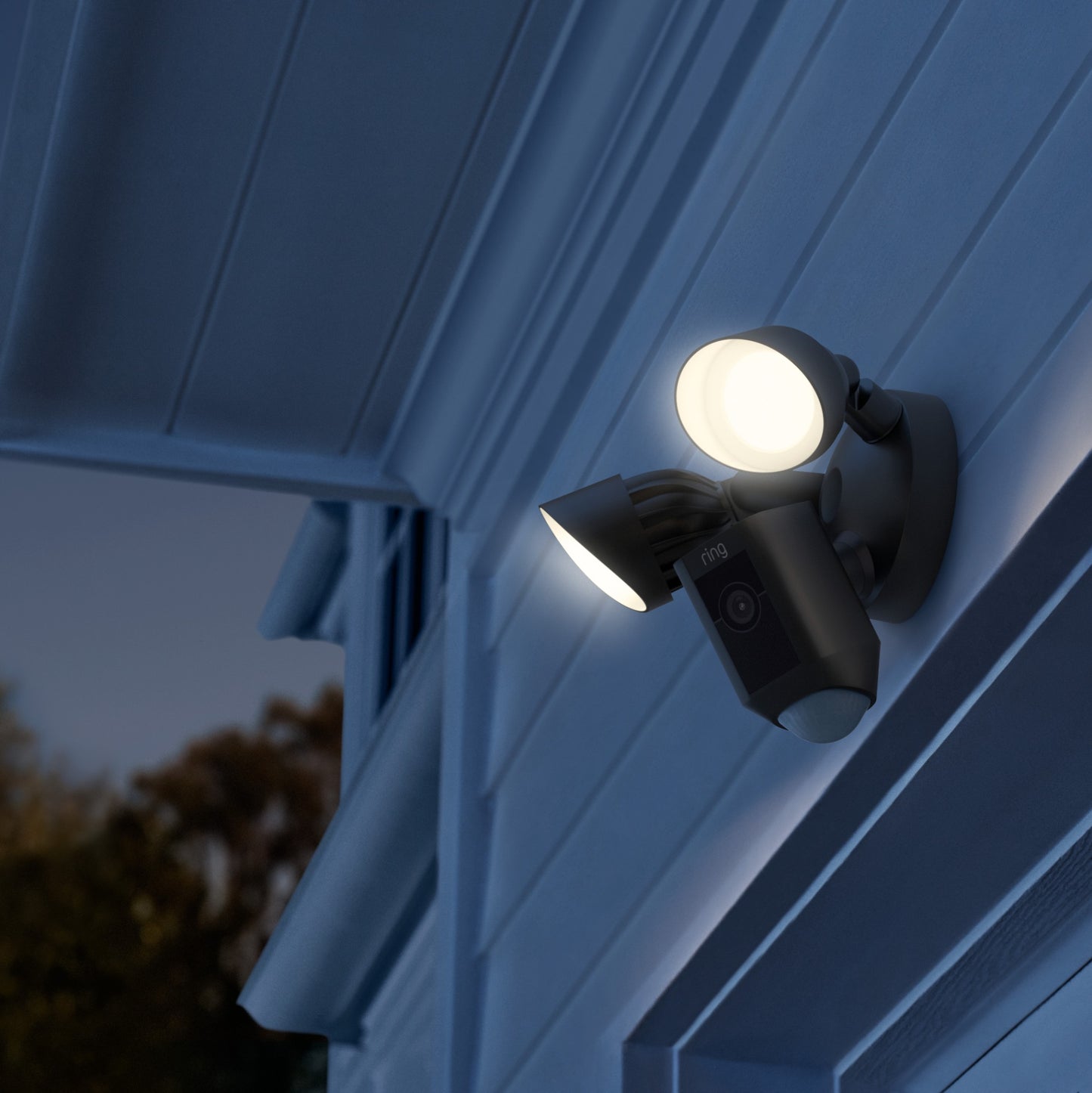 Ring Floodlight Cam Wired Plus - Black